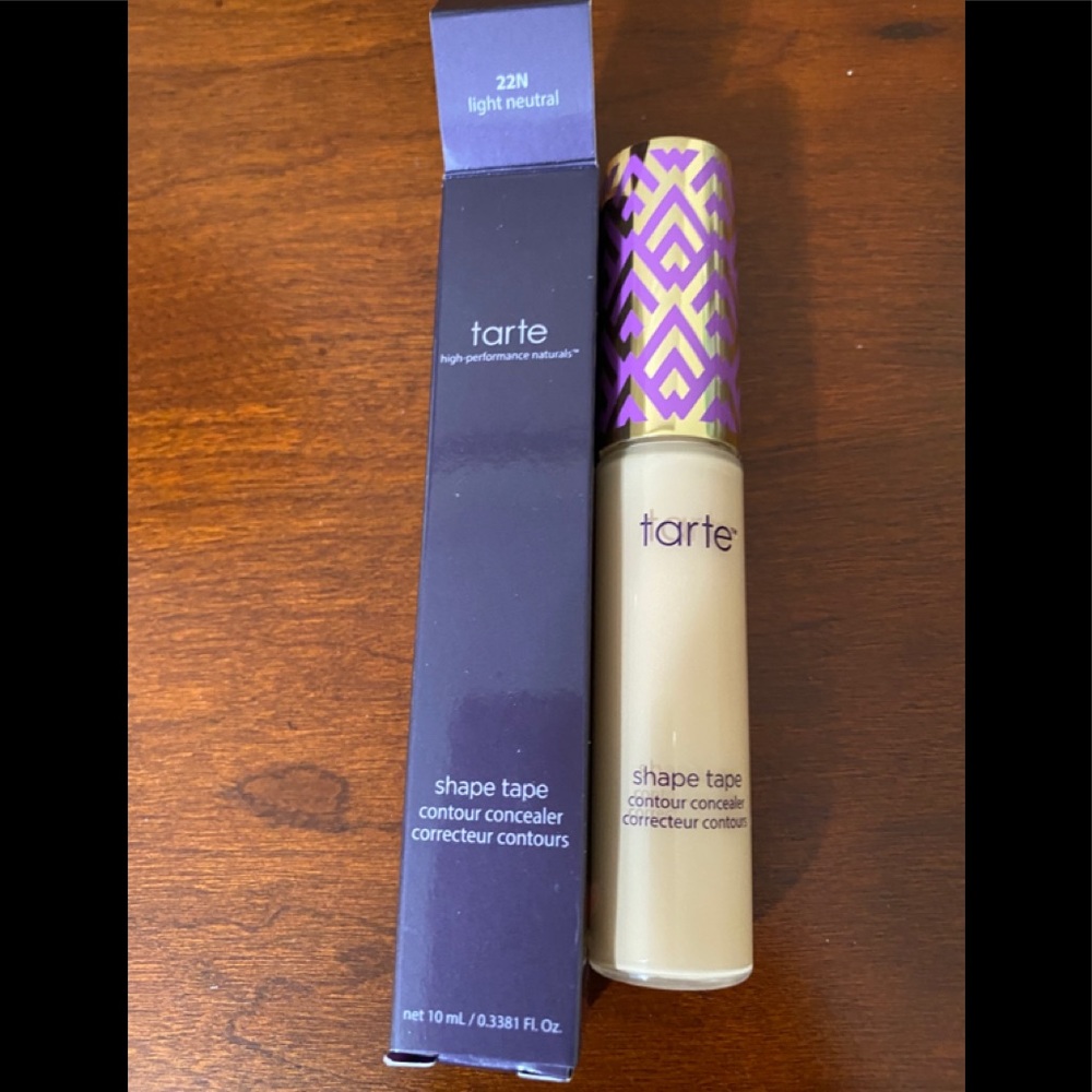 TARTE SHAPE TAPE